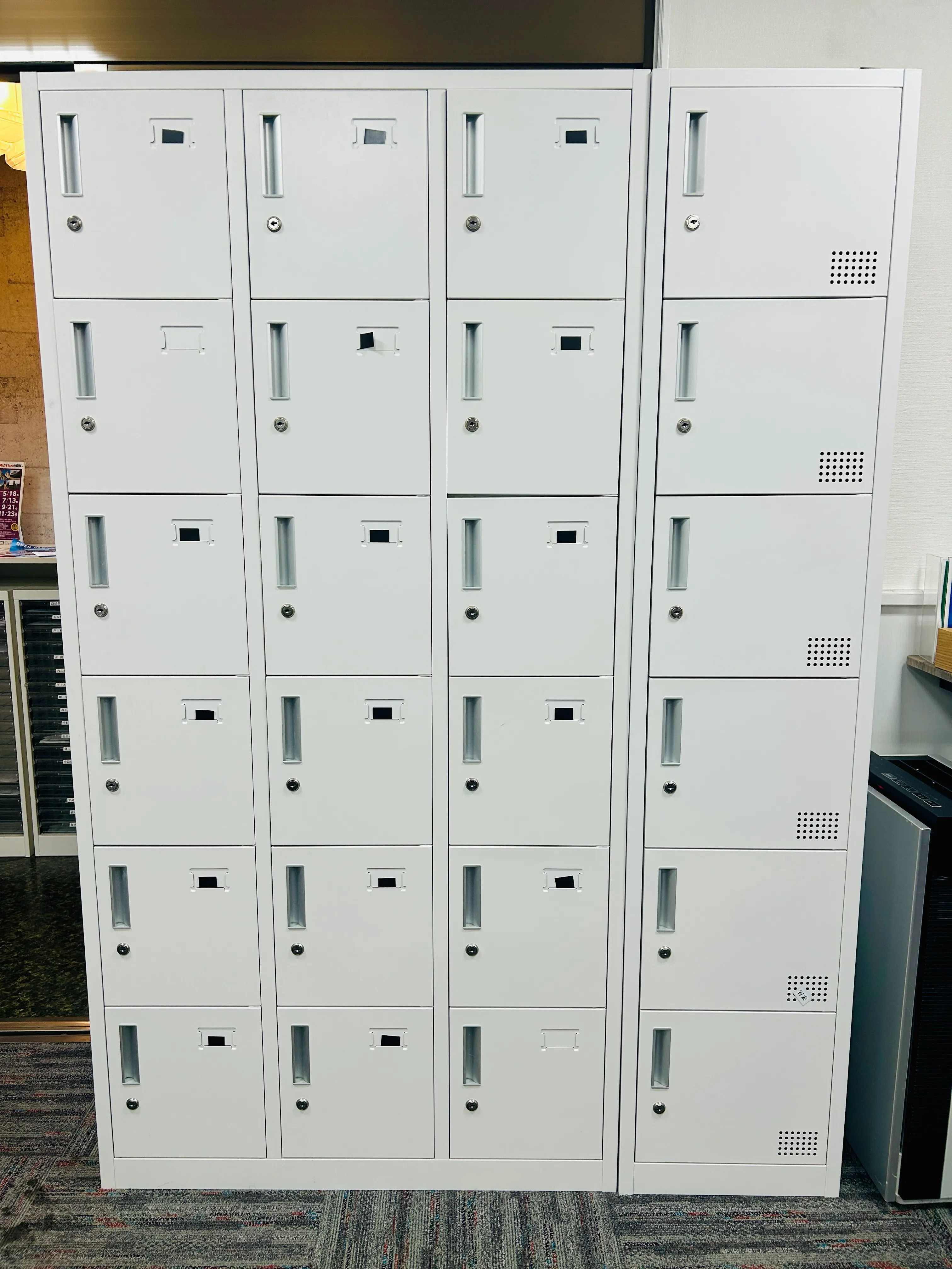 宝塚校の施設案内④ロッカー完備