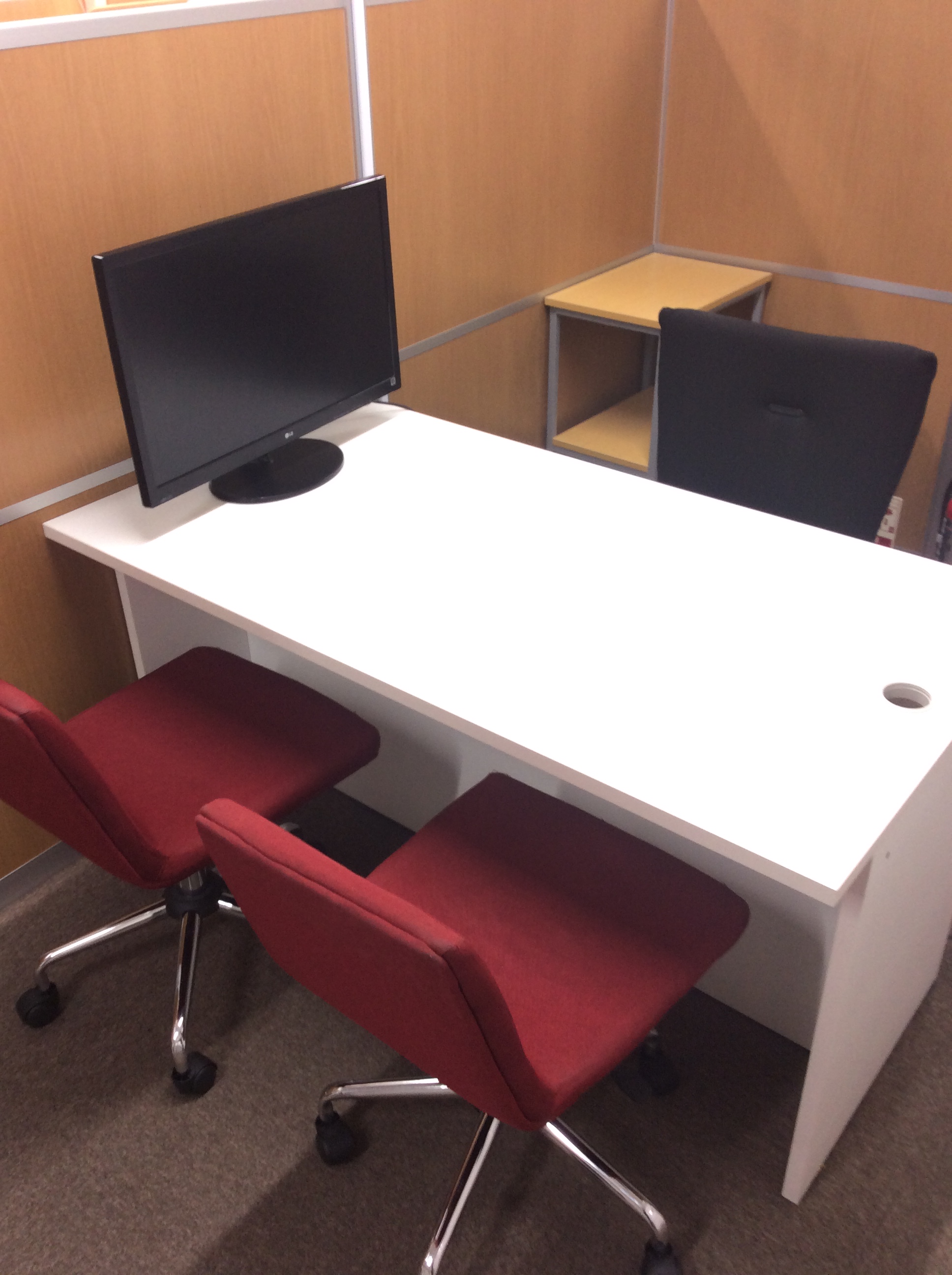 神戸三宮校の施設案内③面談ブース