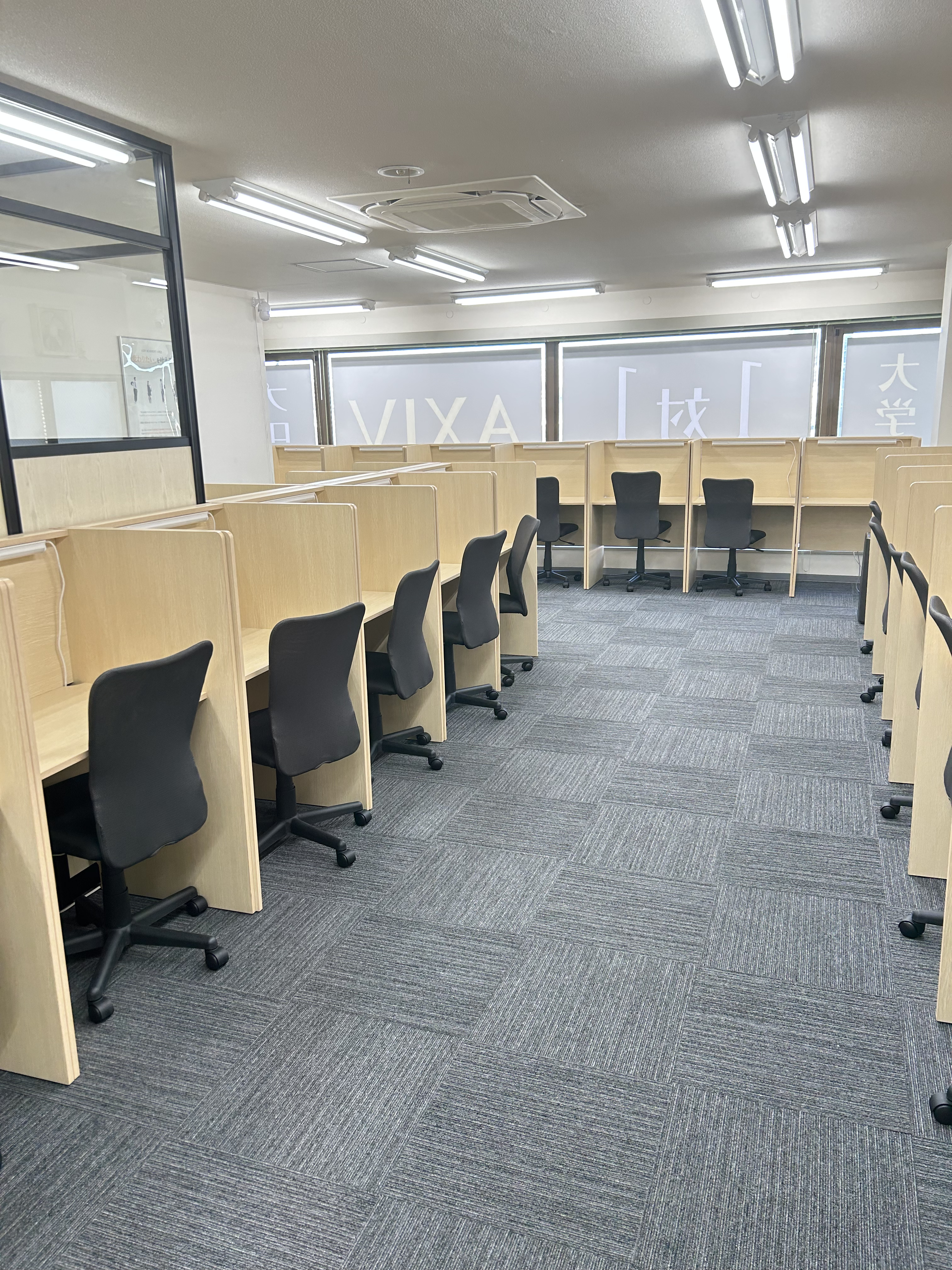 ① トレーニングルーム